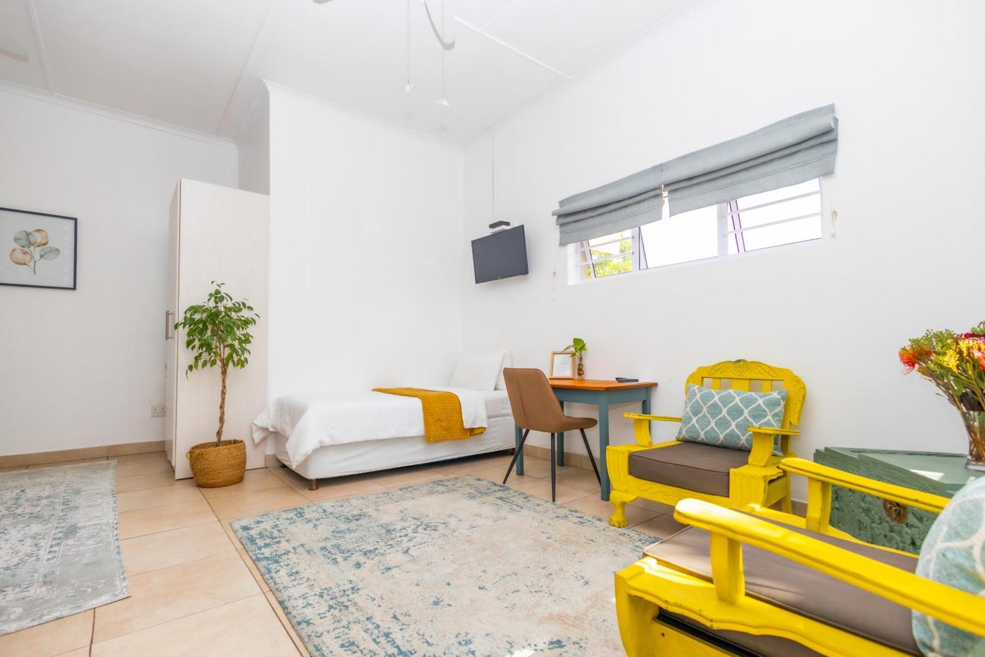 The Yellow Door Guesthouse East London Kamer foto